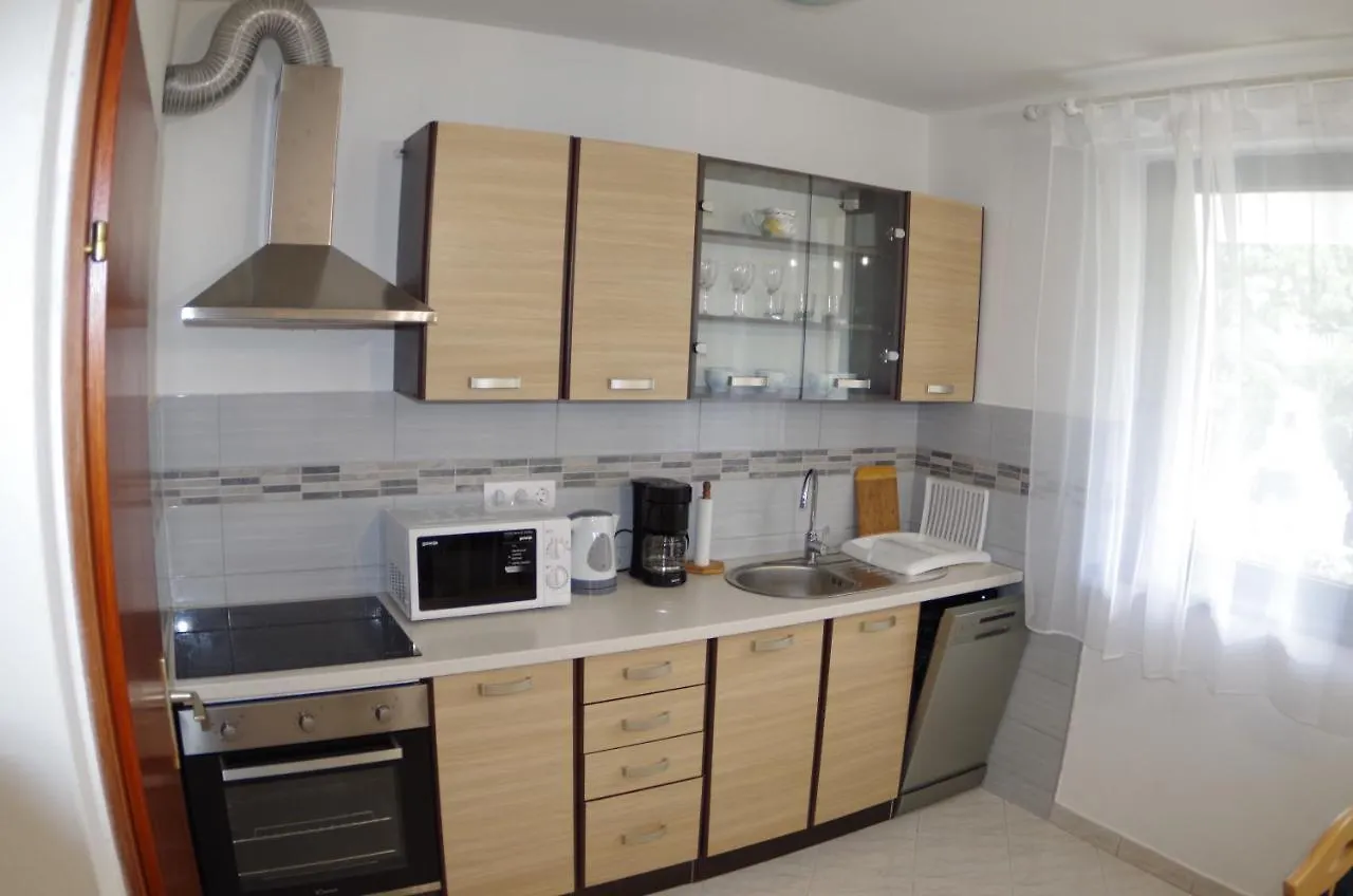 Apartments Melita Valbandon