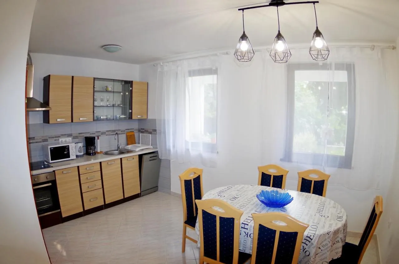 Apartments Melita Valbandon