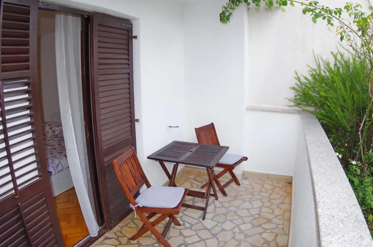 Apartments Melita Valbandon
