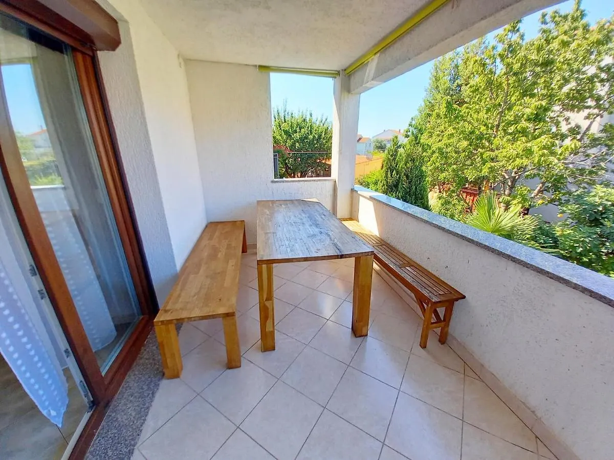 Apartments Melita Valbandon