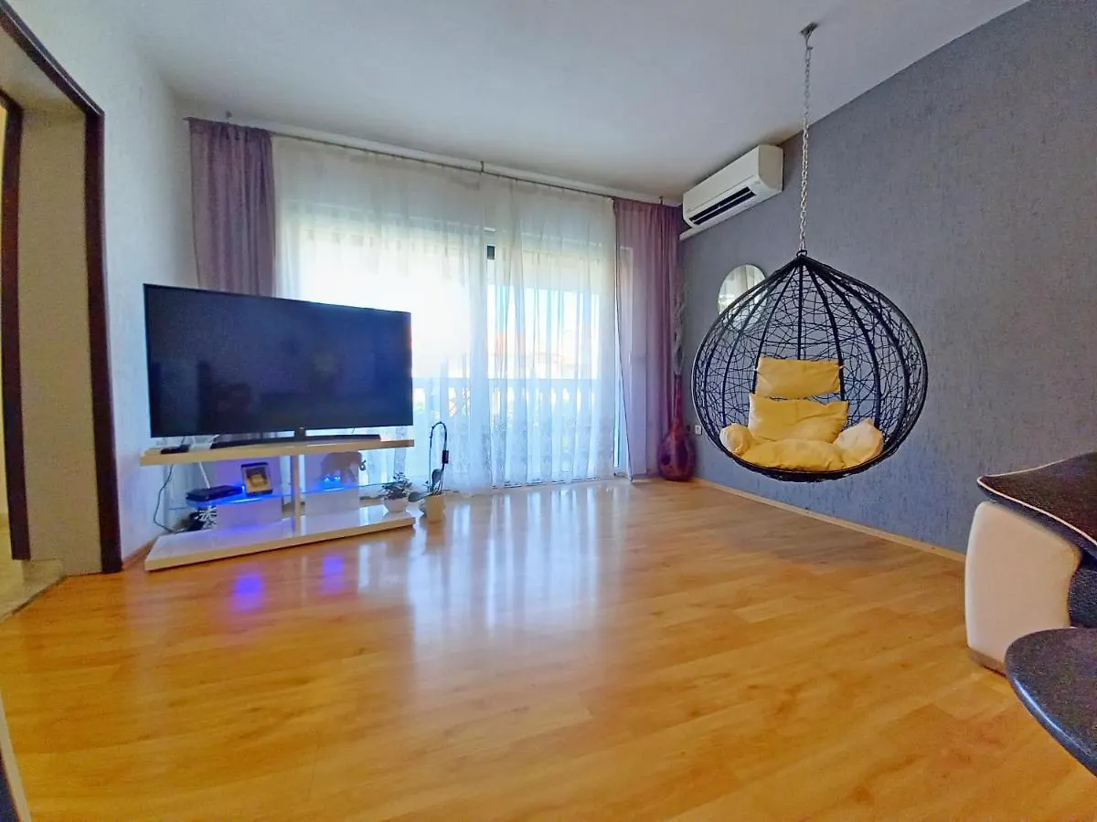 Apartments Melita Valbandon 0*,  Croatia